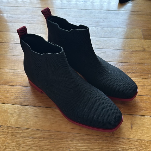 Vivaia Ryan Slip-On Boots Black and Ruby Red - Picture 3 of 7